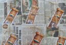 Книги, опаковани като подаръци за Деня на народните будители в библиотеката в Раднево