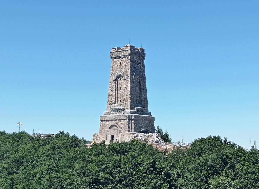 Паметникът на свободата на връх Шипка