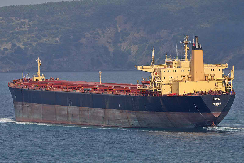 Товарен кораб за насипни товари в Черно море